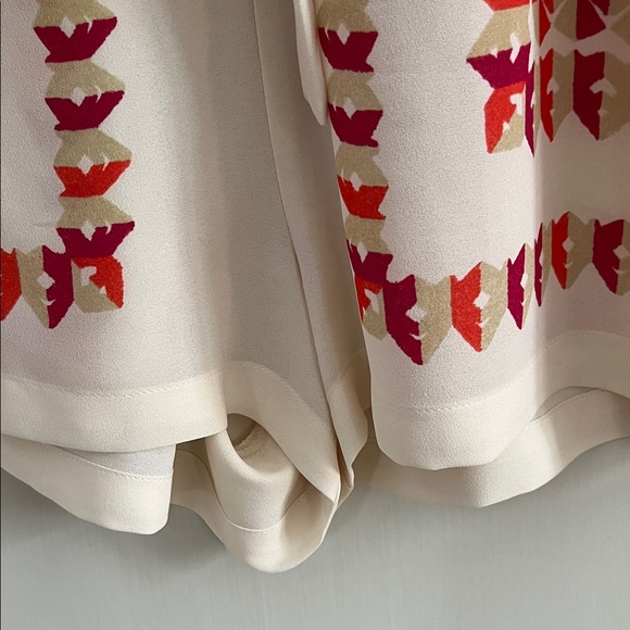 BCBGMaxAzria Pink and Cream Patterned Shorts Romper - Picture 9 of 16